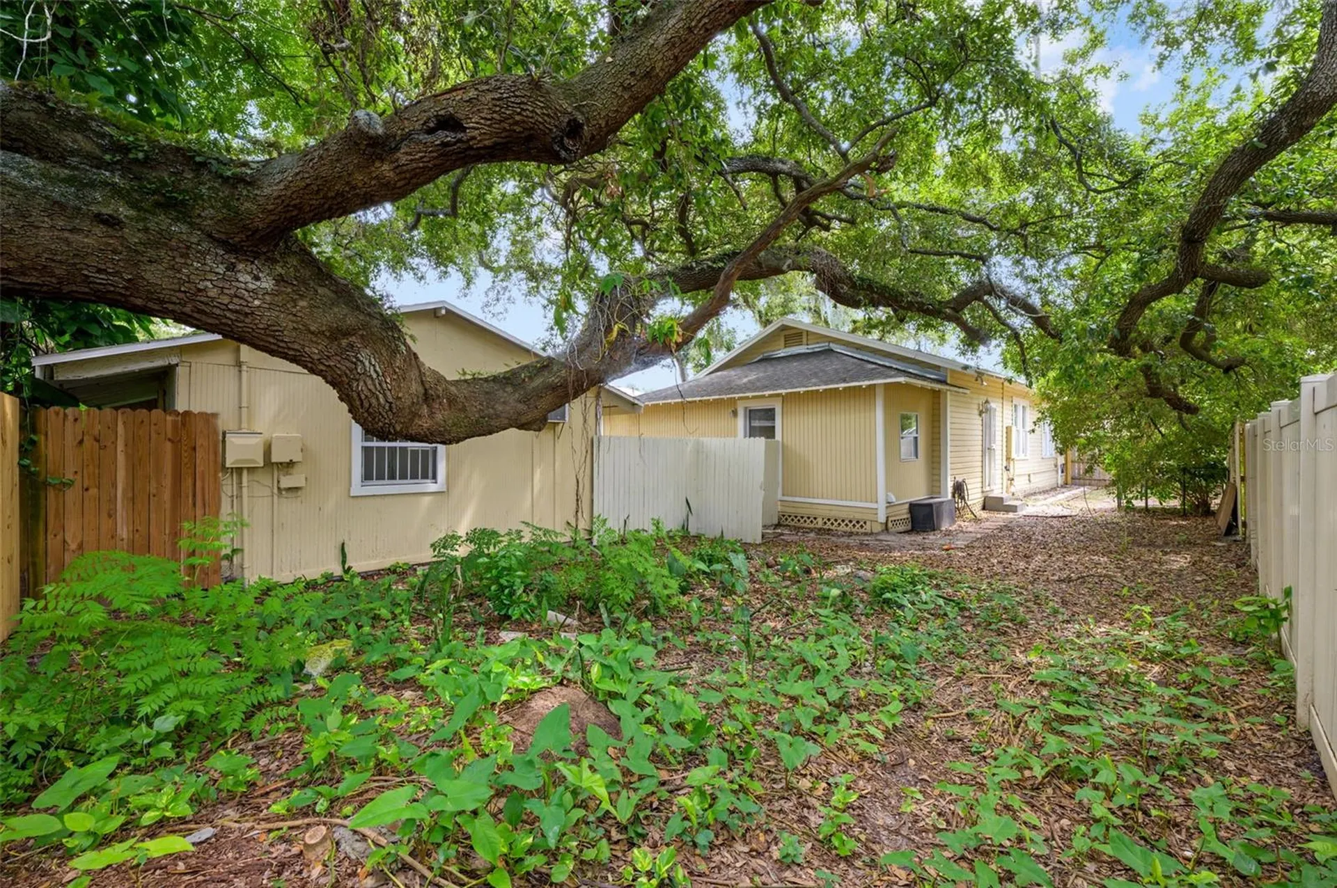 1304 E 32nd Avenue Tampa FL 33603