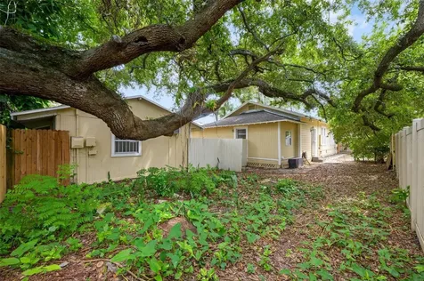 1304 E 32nd Avenue Tampa FL 33603