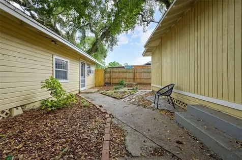 1304 E 32nd Avenue Tampa FL 33603