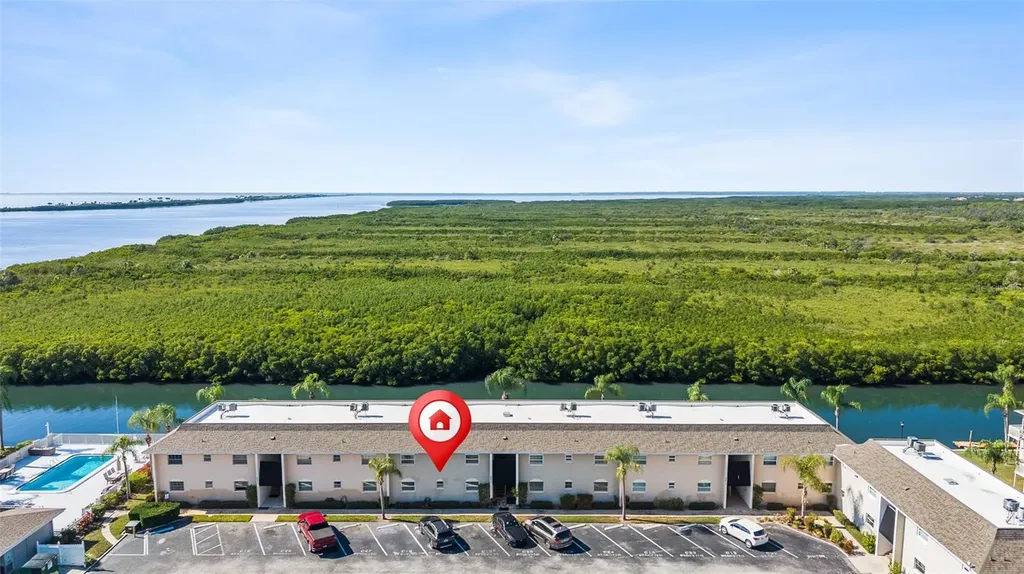 8815 Bay Pointe Drive Tampa FL 33615