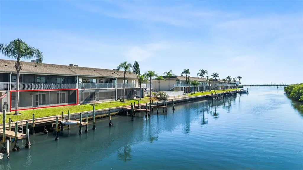 8815 Bay Pointe Drive Tampa FL 33615