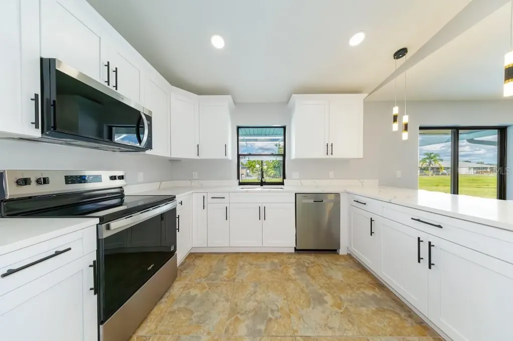 1136 Yachtsman Lane Punta Gorda FL 33983