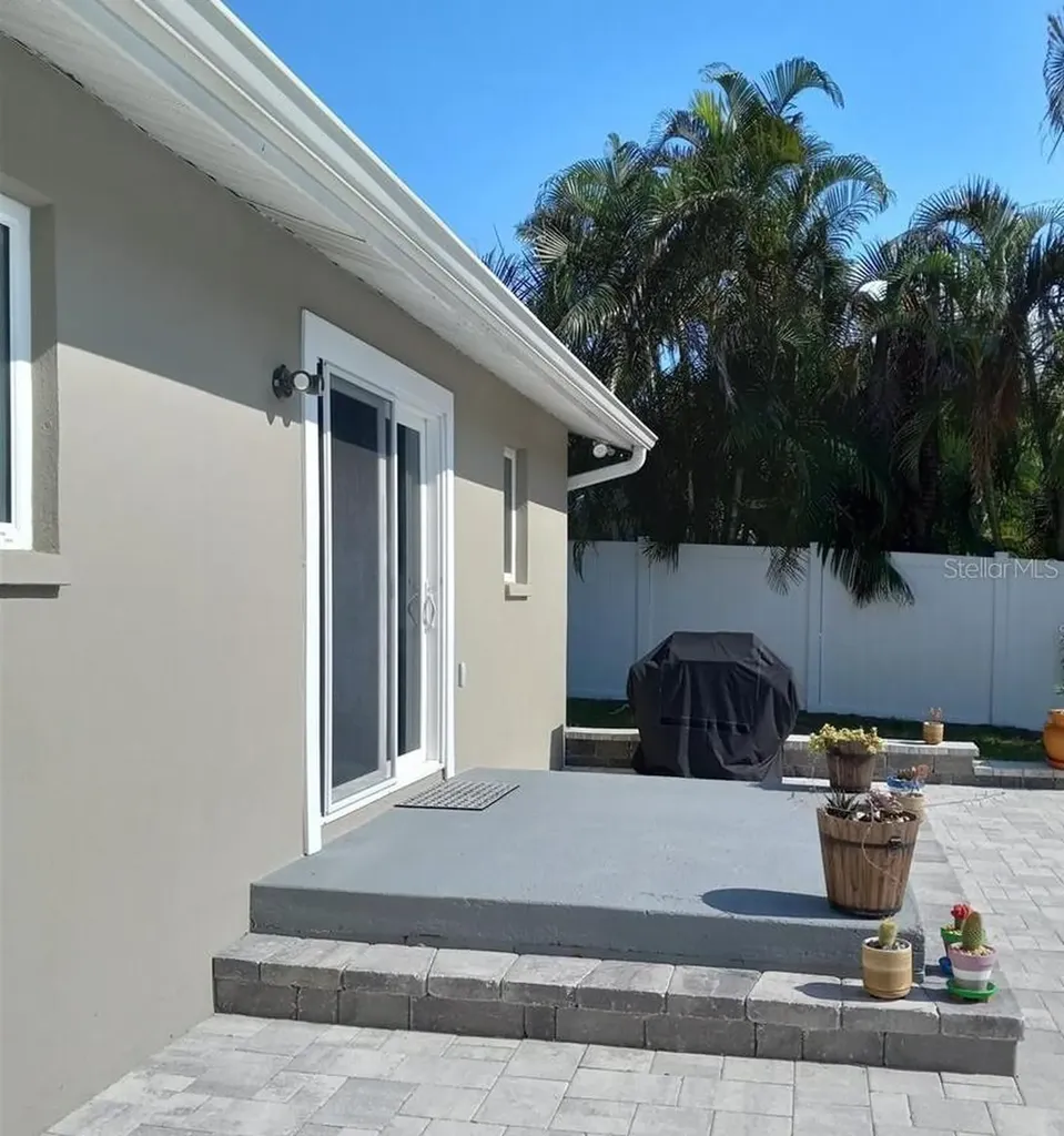 12932 81st Avenue Seminole FL 33776