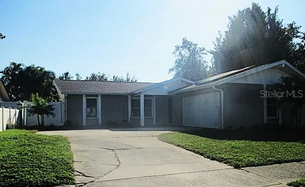 12932 81st Avenue Seminole FL 33776