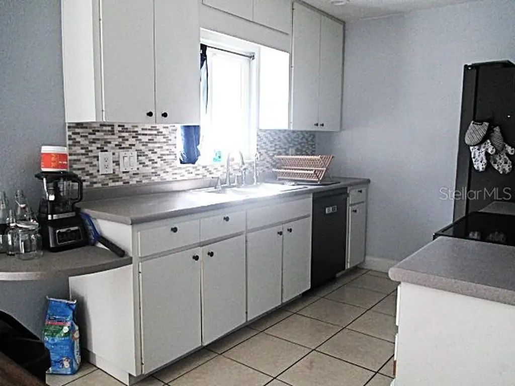 12932 81st Avenue Seminole FL 33776