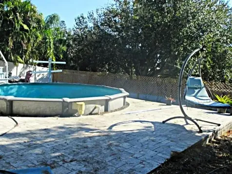 12932 81st Avenue Seminole FL 33776