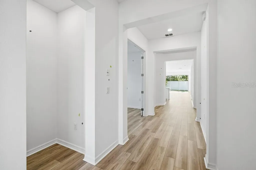 2124 Babbling Brook Boulevard Auburndale FL 33823