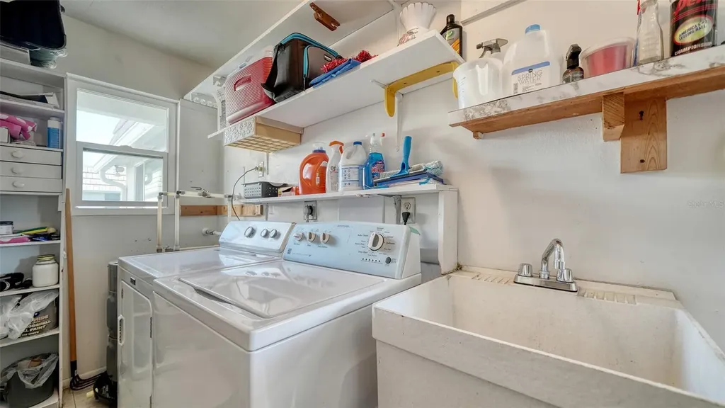 2657 Riverbluff Parkway Sarasota FL 34231