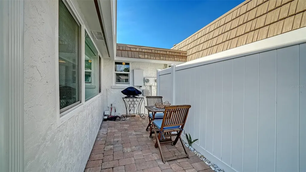 2657 Riverbluff Parkway Sarasota FL 34231