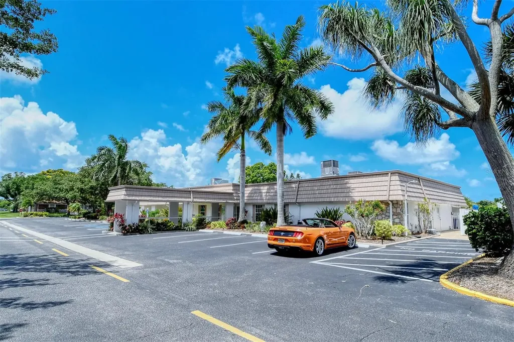 2657 Riverbluff Parkway Sarasota FL 34231