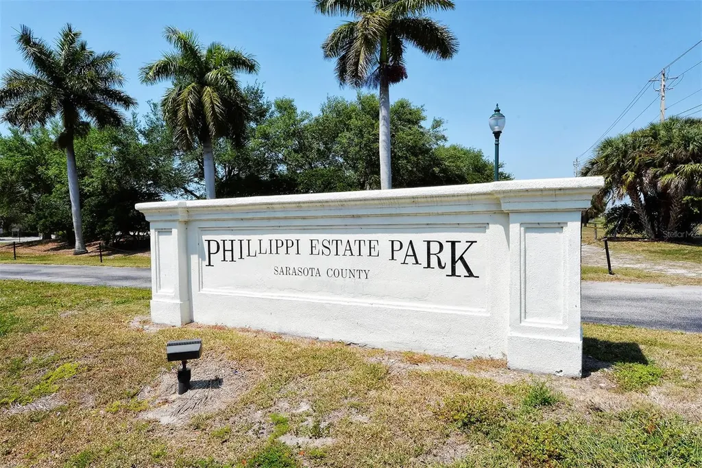 2657 Riverbluff Parkway Sarasota FL 34231