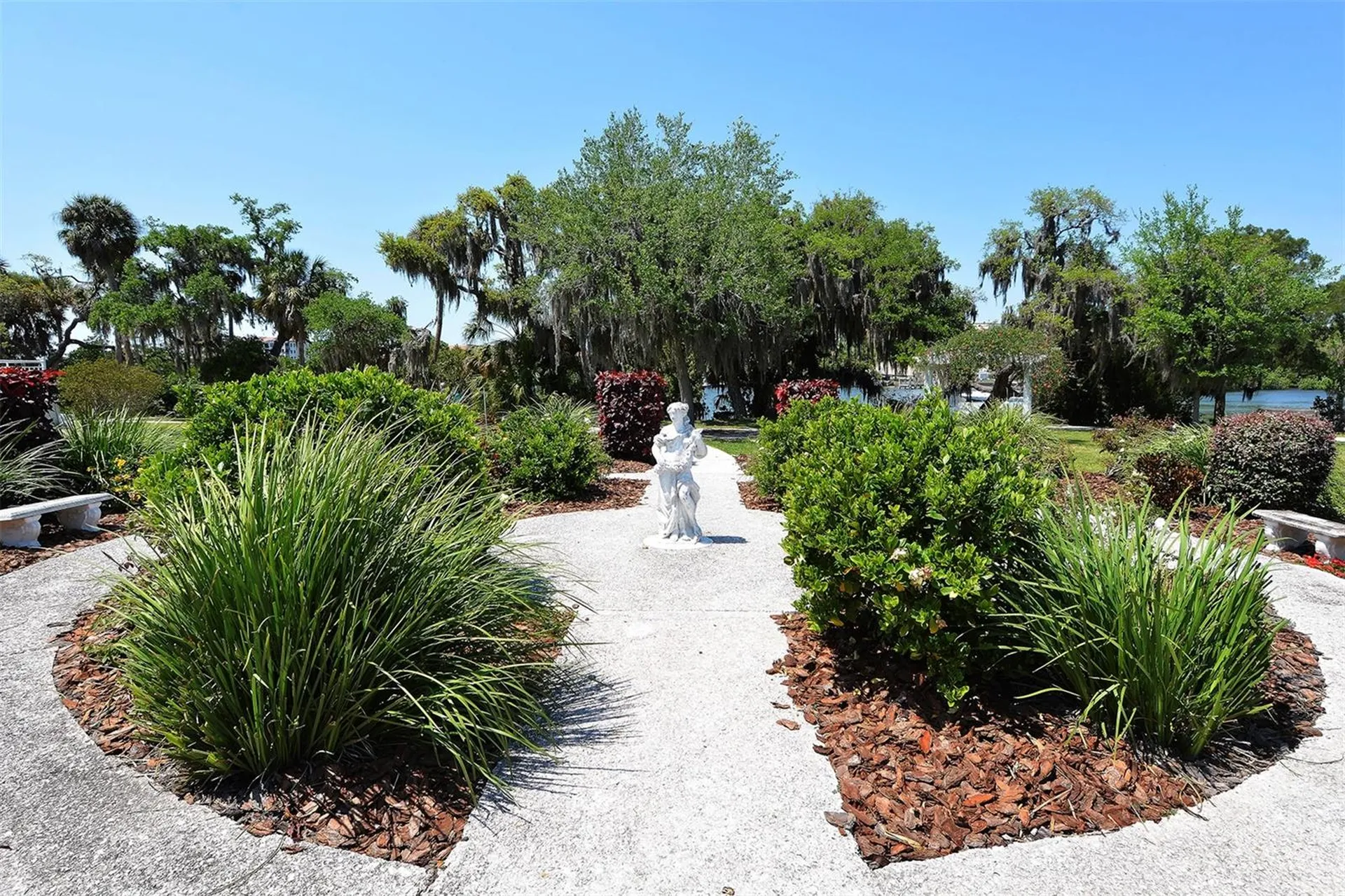2657 Riverbluff Parkway Sarasota FL 34231