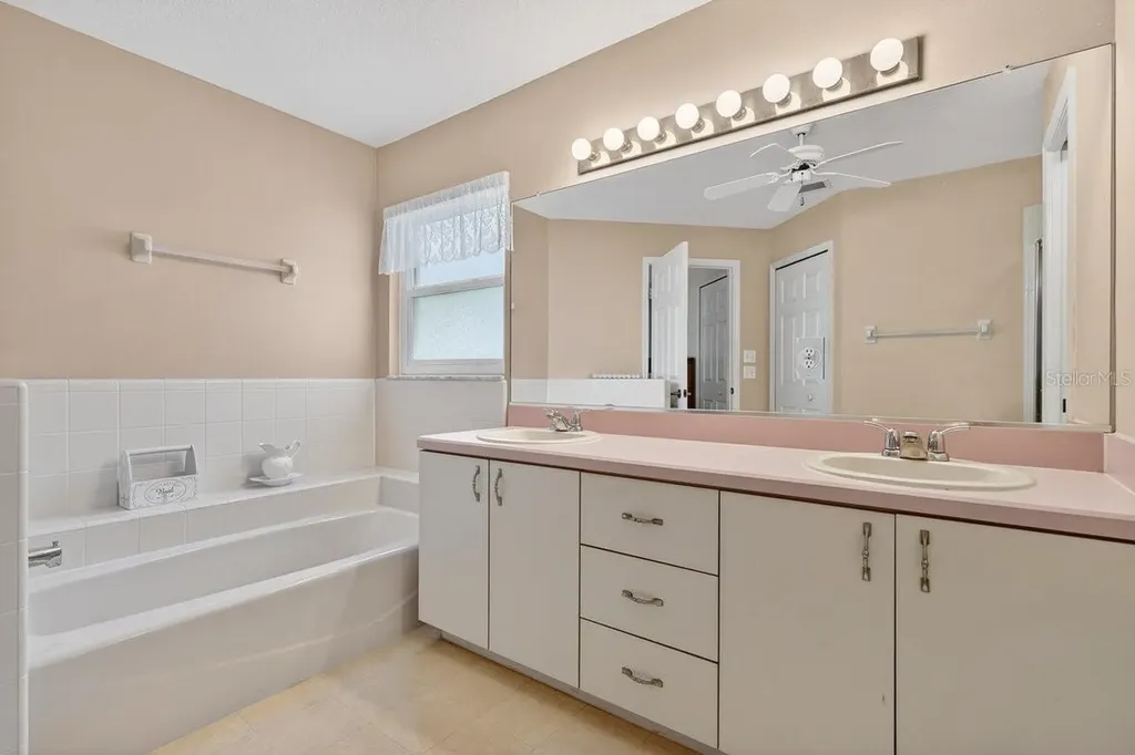 670 Wellesley Court New Smyrna Beach FL 32168