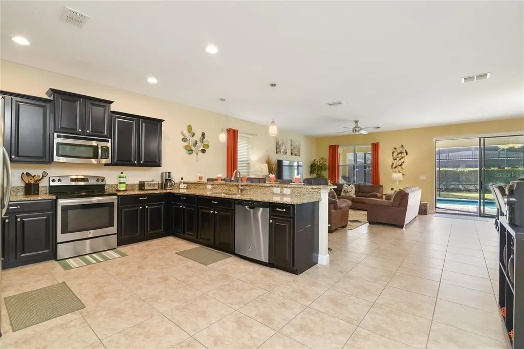 1462 Myrtlewood Street Davenport FL 33896