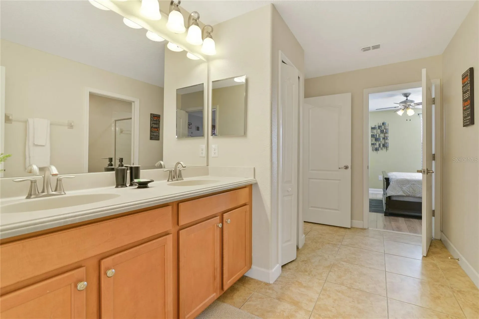 1462 Myrtlewood Street Davenport FL 33896