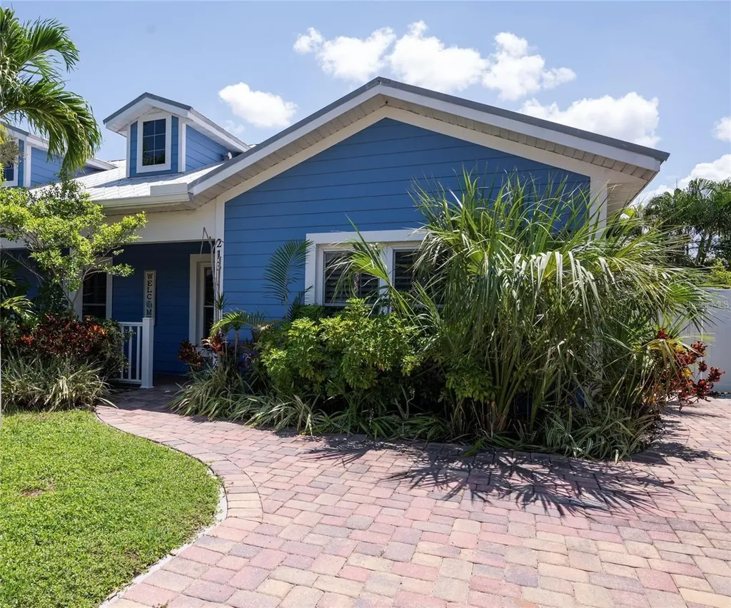 213 75th Street Holmes Beach FL 34217