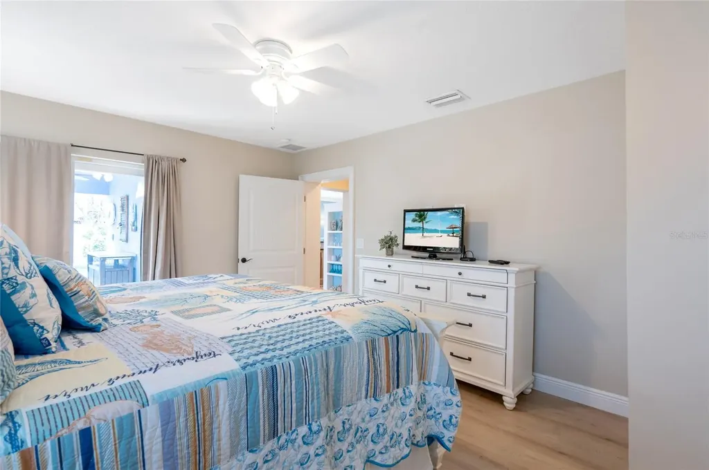 213 75th Street Holmes Beach FL 34217