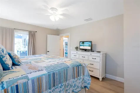 213 75th Street Holmes Beach FL 34217