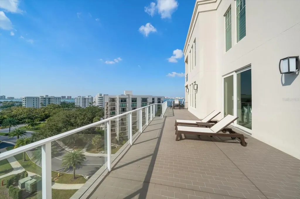 8 Palm Terrace Belleair FL 33756