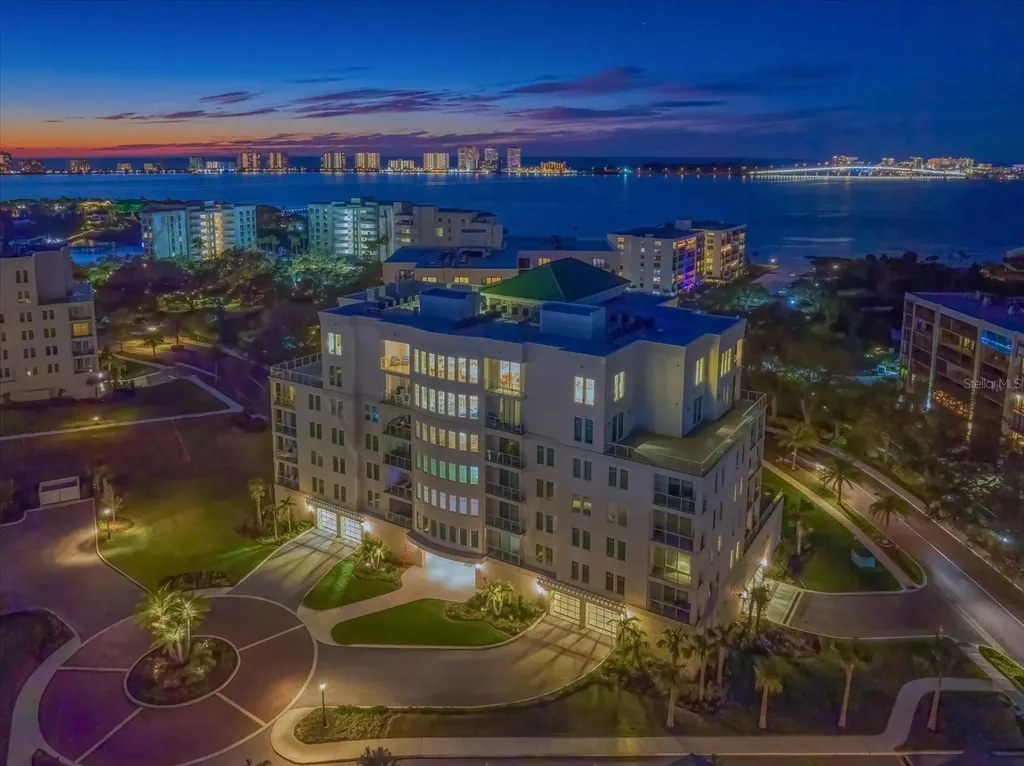 8 Palm Terrace Belleair FL 33756