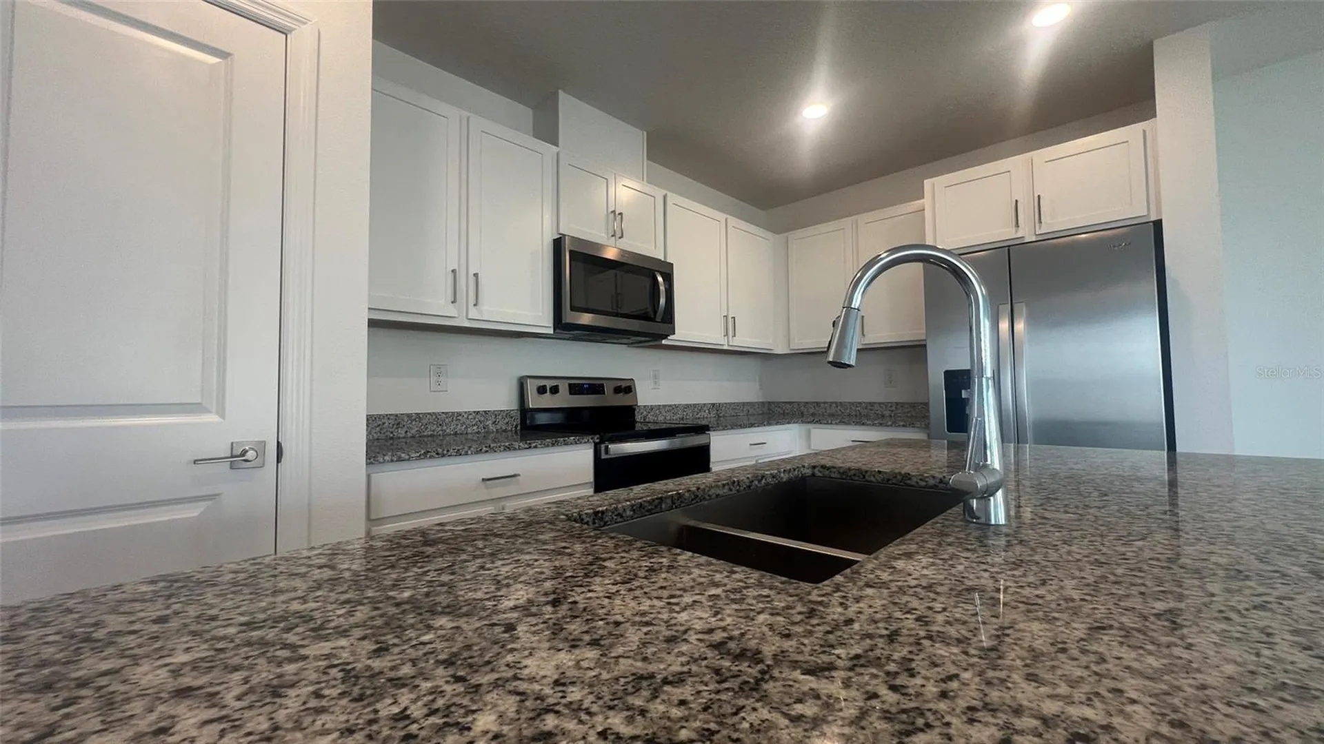 692 Stoney Point Circle Davenport FL 33896