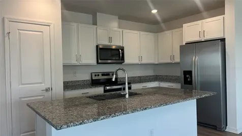 692 Stoney Point Circle Davenport FL 33896
