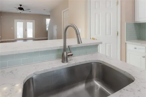 4930 Elizabeth Anne Circle Tampa FL 33616