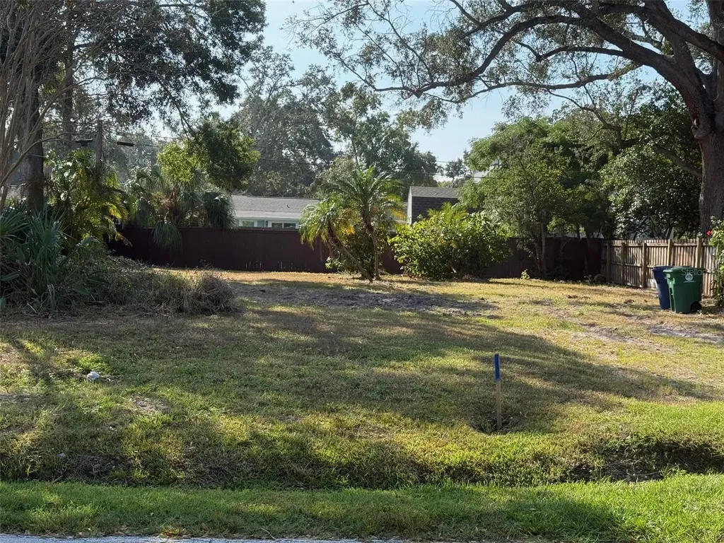 4626 W Bay Court Avenue Tampa FL 33611