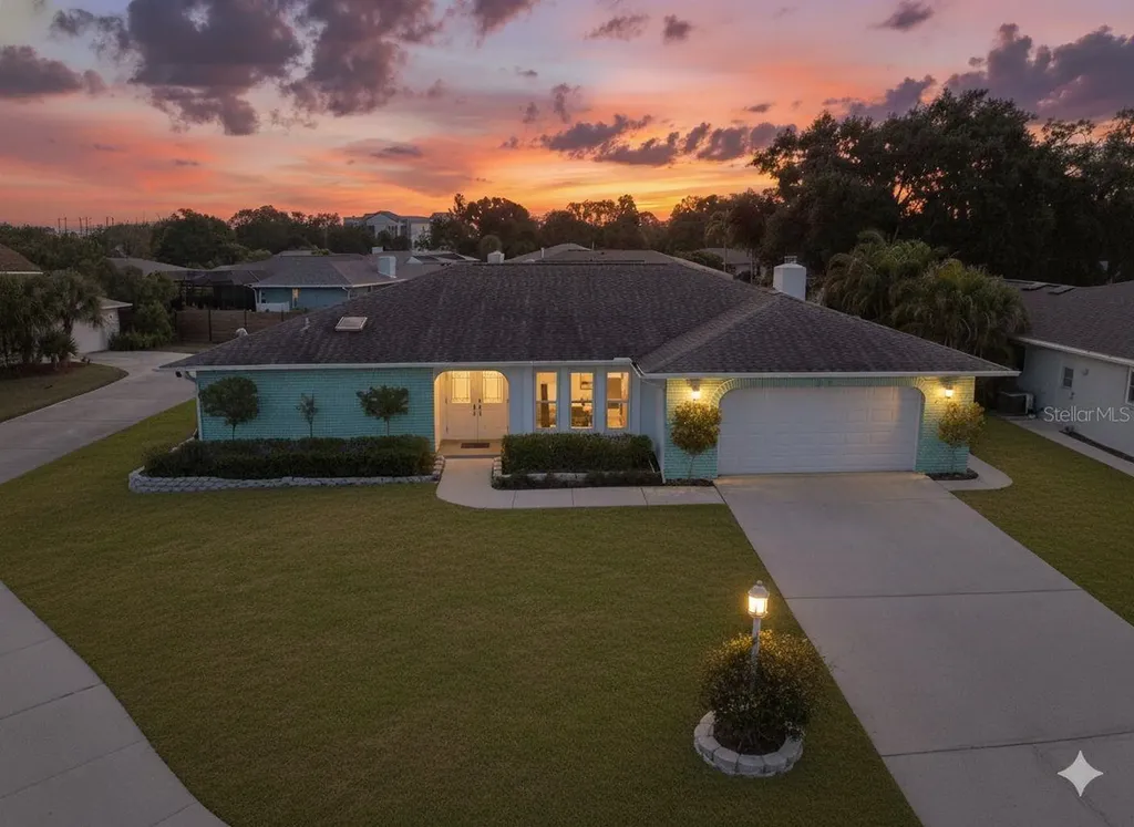2042 Country Meadows Place Sarasota FL 34235