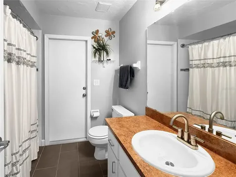 2042 Country Meadows Place Sarasota FL 34235