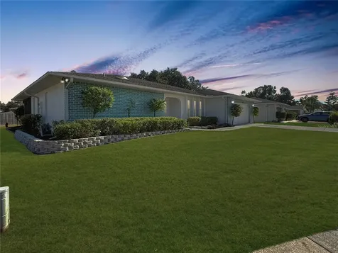 2042 Country Meadows Place Sarasota FL 34235