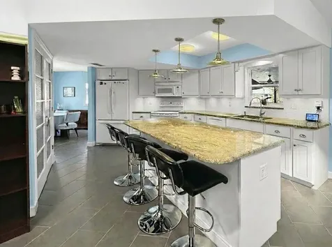 2042 Country Meadows Place Sarasota FL 34235