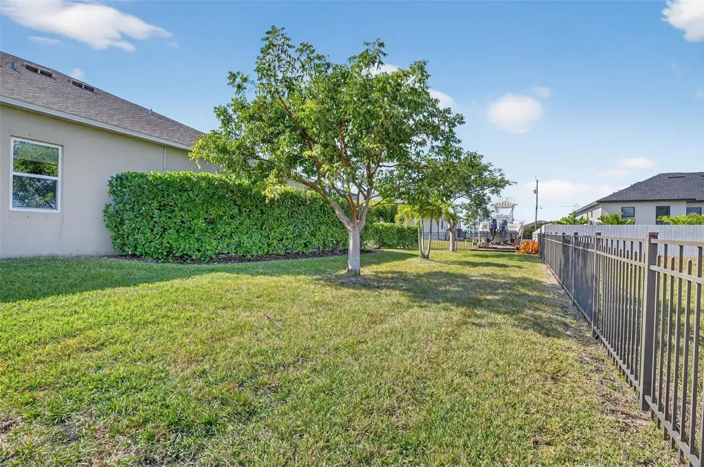 1522 NW 38th Avenue Cape Coral FL 33993