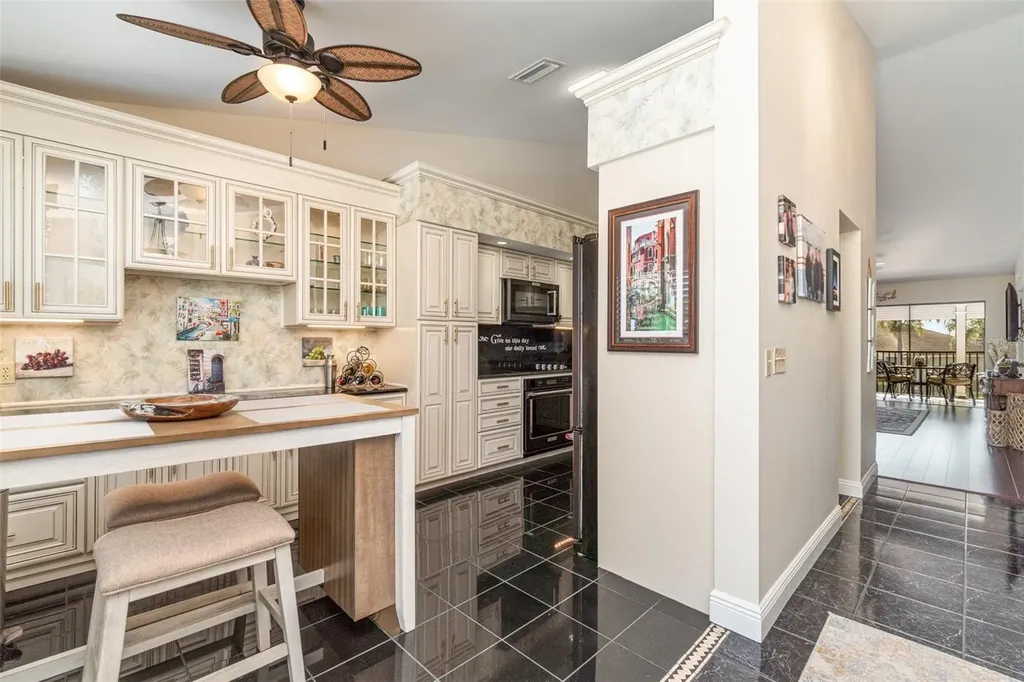912 SW 48th Terrace Cape Coral FL 33914