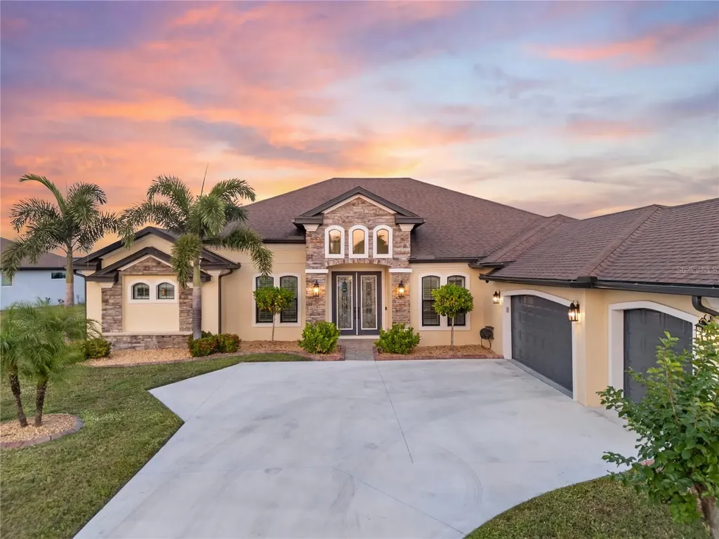 5219 Lake Venice Drive Wimauma FL 33598