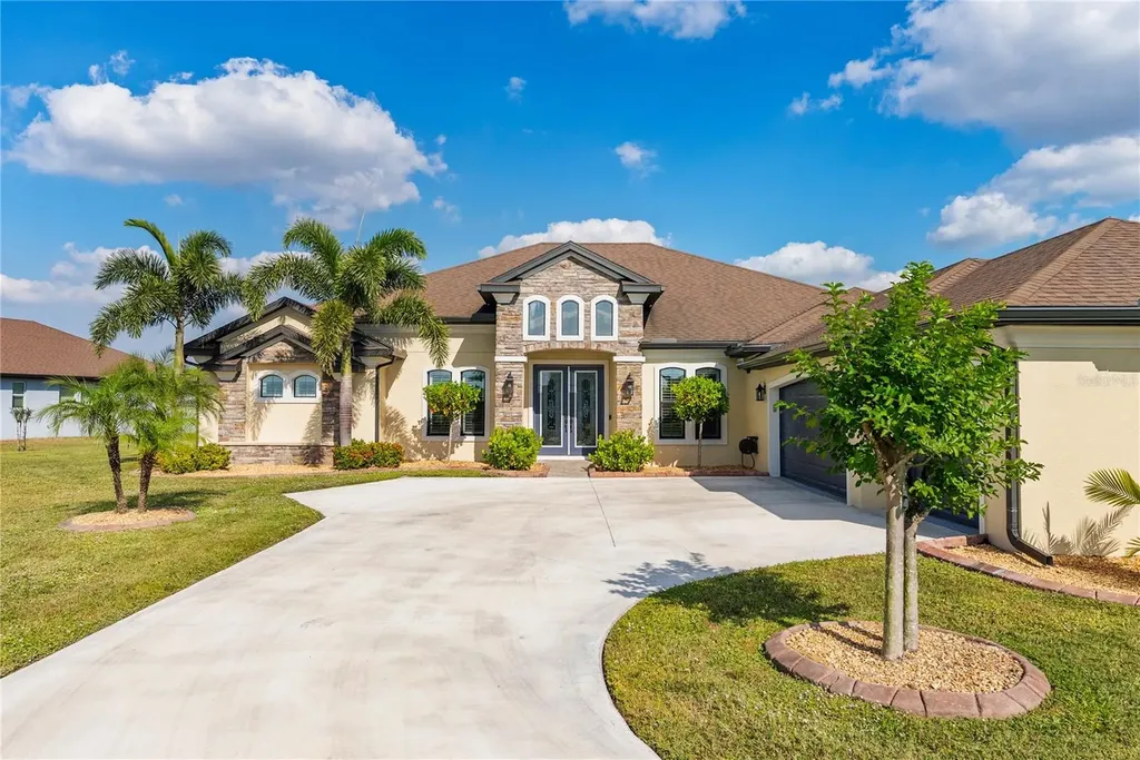 5219 Lake Venice Drive Wimauma FL 33598