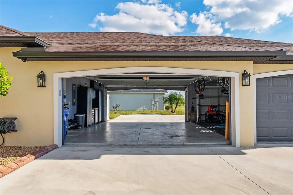 5219 Lake Venice Drive Wimauma FL 33598