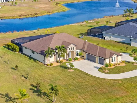 5219 Lake Venice Drive Wimauma FL 33598