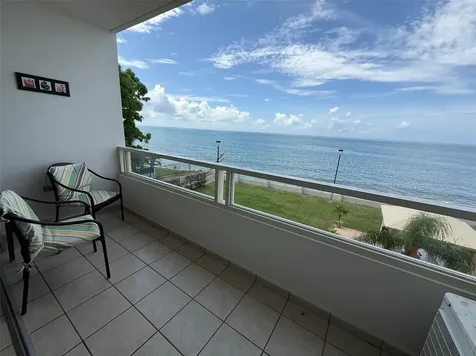Condo Pelican Reef Apt 302 Rincon PR 00677
