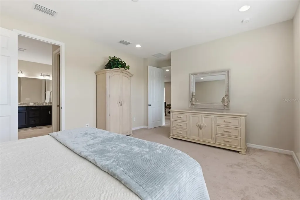 5617 Maidenstone Way Palmetto FL 34221