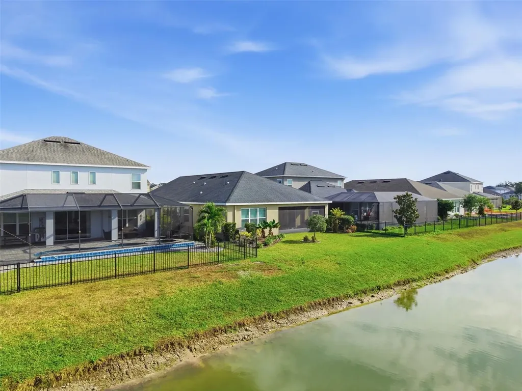 5617 Maidenstone Way Palmetto FL 34221