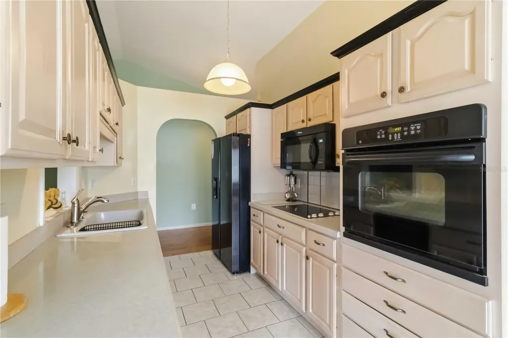 4101 37th Street Court W Bradenton FL 34205