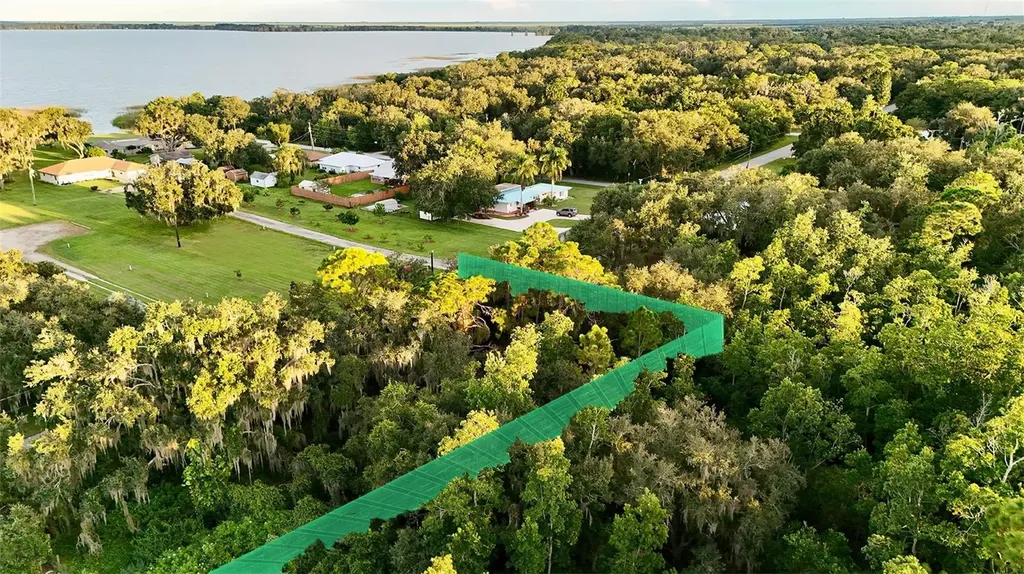 1514 Blackwillow Street Lake Placid FL 33852
