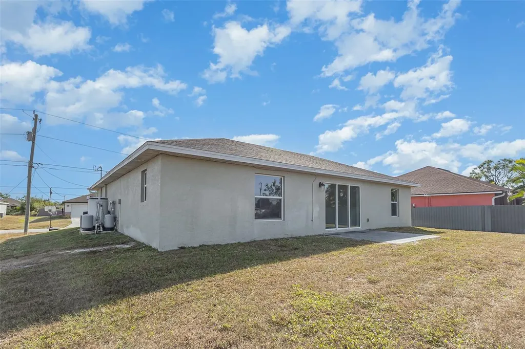 2528 NW 20th Avenue Cape Coral FL 33993