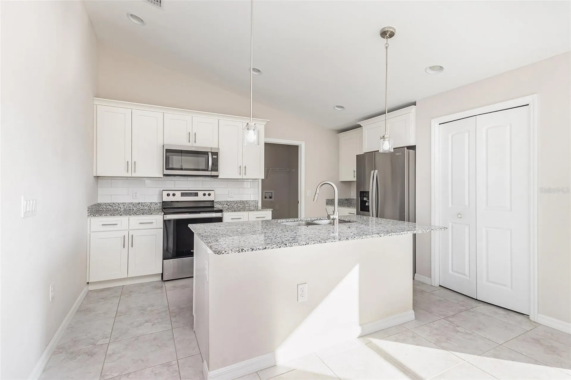 2528 NW 20th Avenue Cape Coral FL 33993