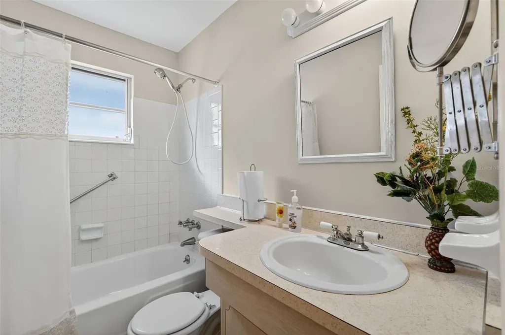 6830 Lafayette N Pinellas Park FL 33781