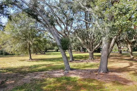 Island Way Winter Haven FL 33884
