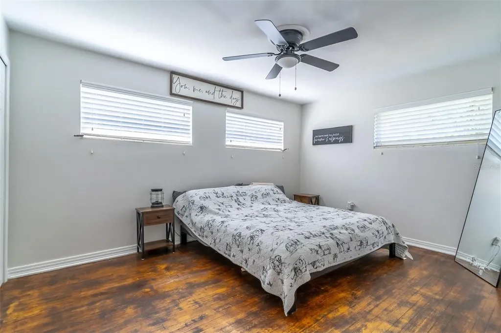 1237 W Voorhis Avenue Deland FL 32720