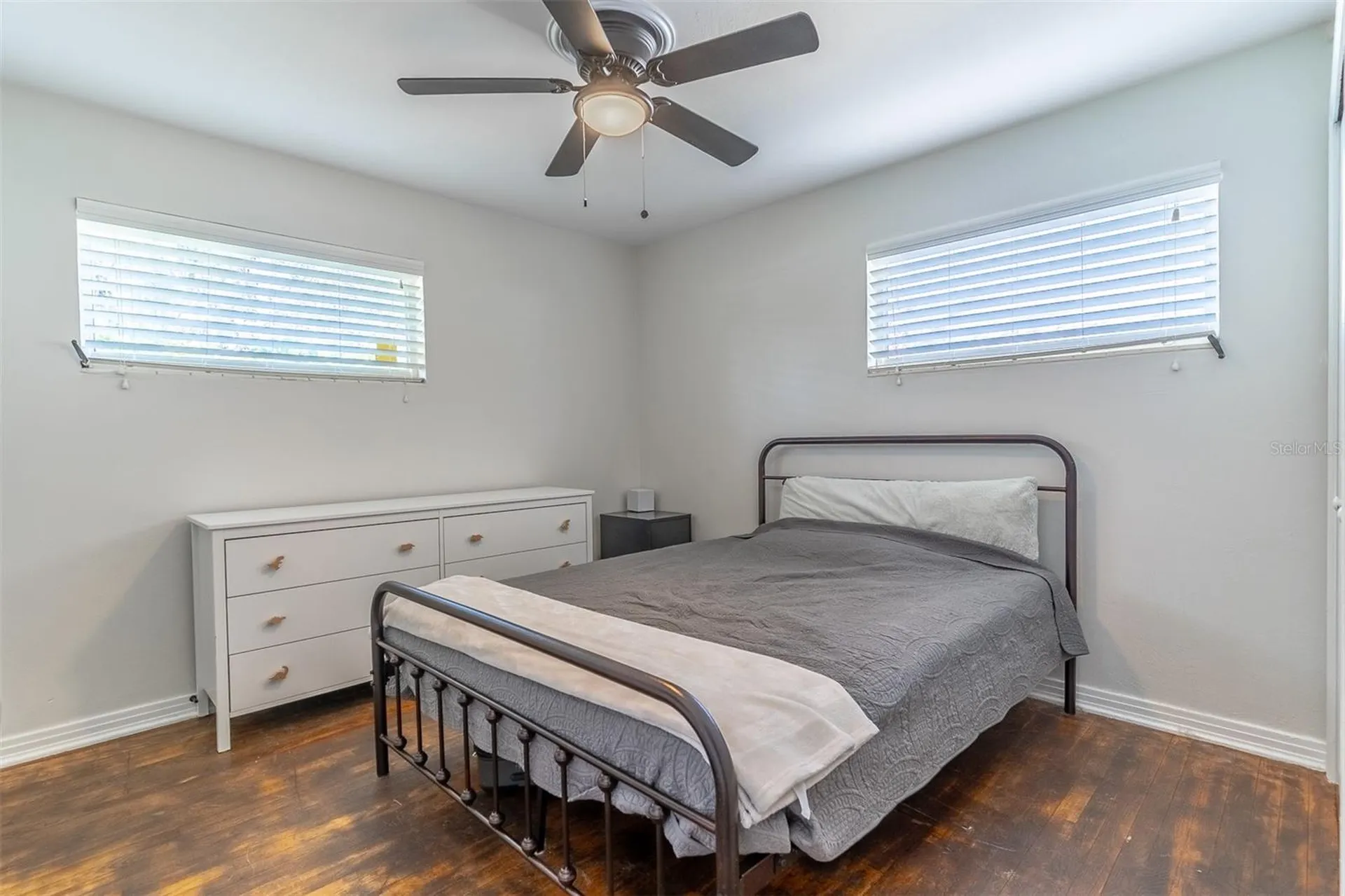 1237 W Voorhis Avenue Deland FL 32720
