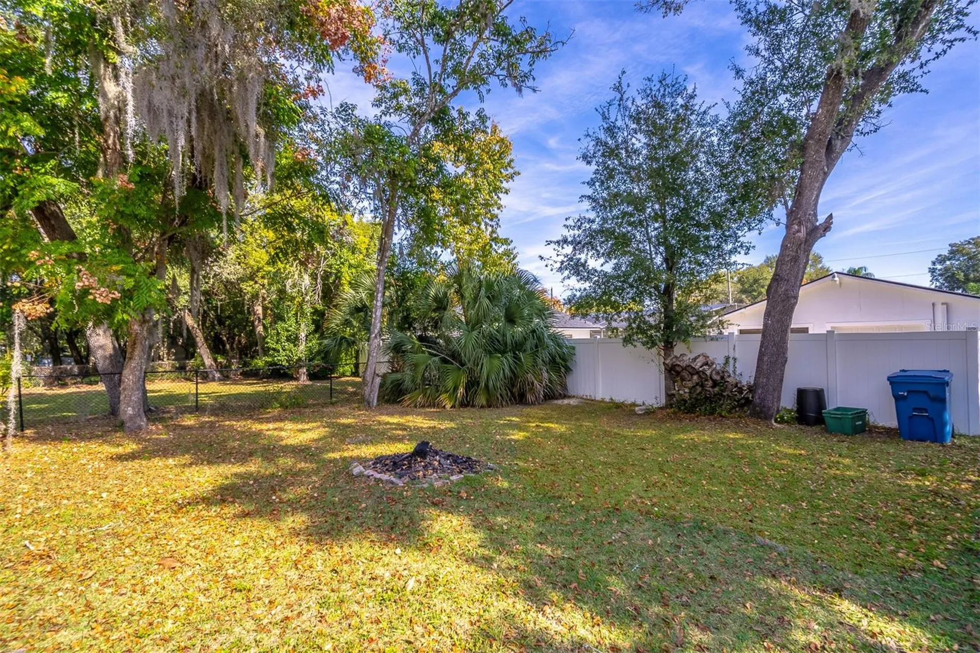 1237 W Voorhis Avenue Deland FL 32720